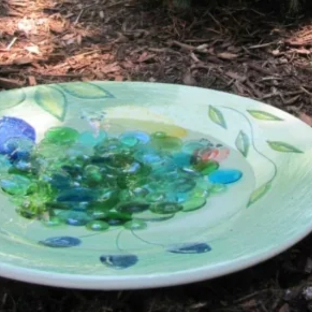 Garden Bird Bath With Colorful Glass Rocks